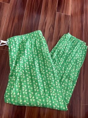 XL Old Navy 100% cotton shamrock pajama pants